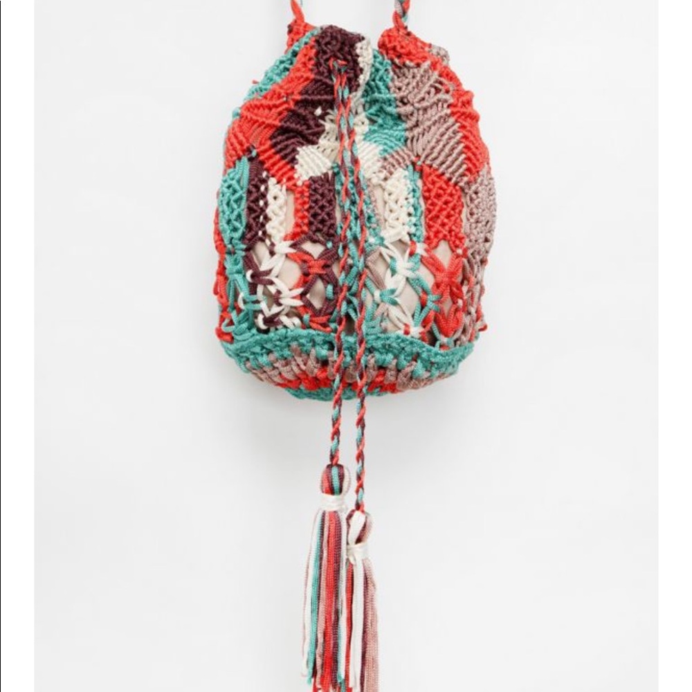 URBAN OUTFITTERS KNITTED BAG